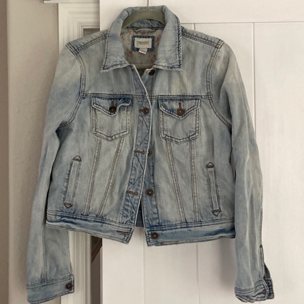 Forever 21 light blue denim jacket. Size L